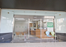 よしおか薬局駅北口店