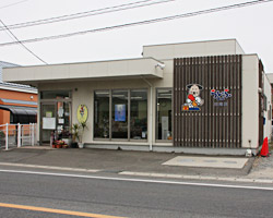 らいふ薬局　川副店